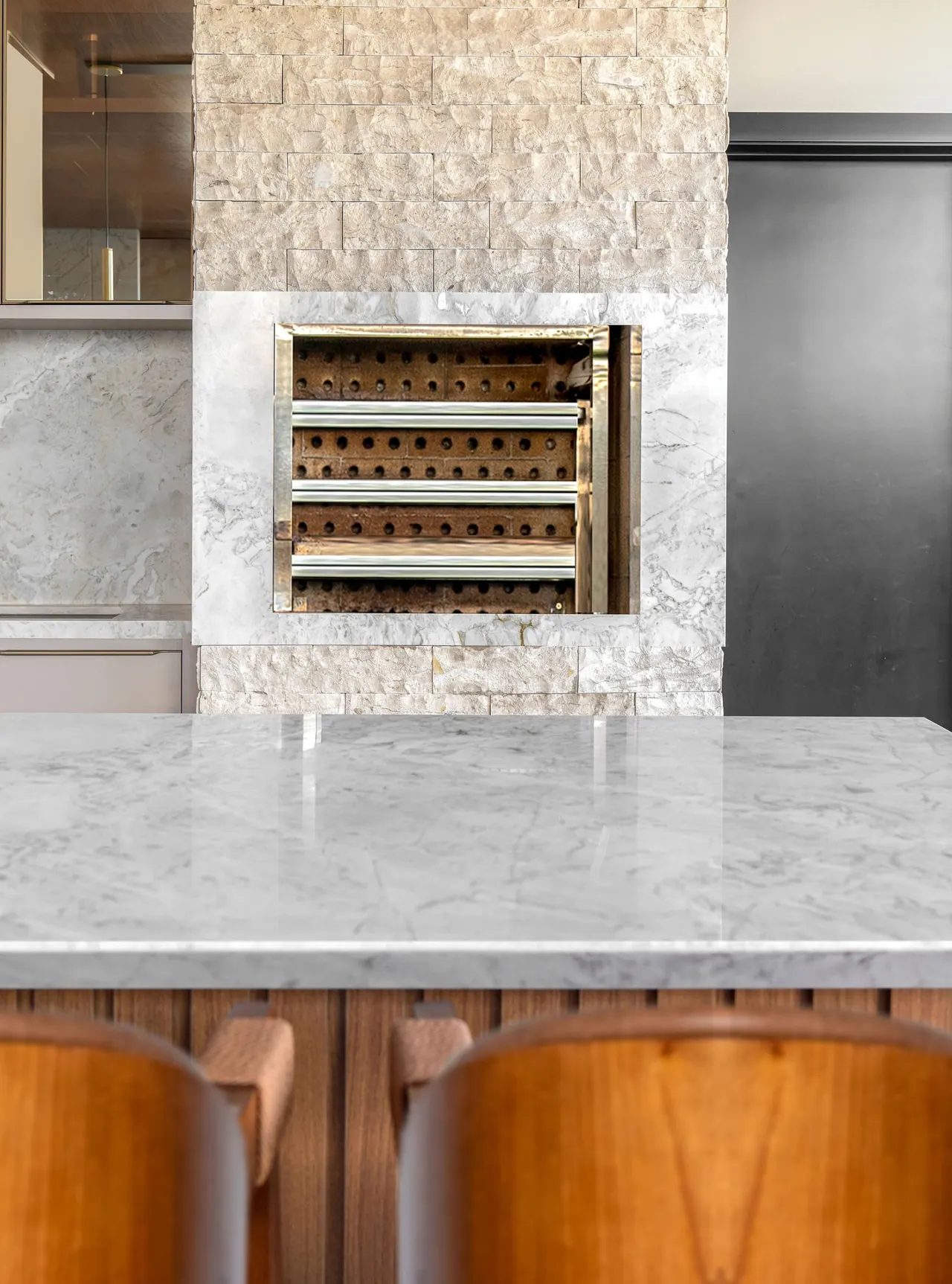 Revestimento Rockface Travertino Nacional — foto 13