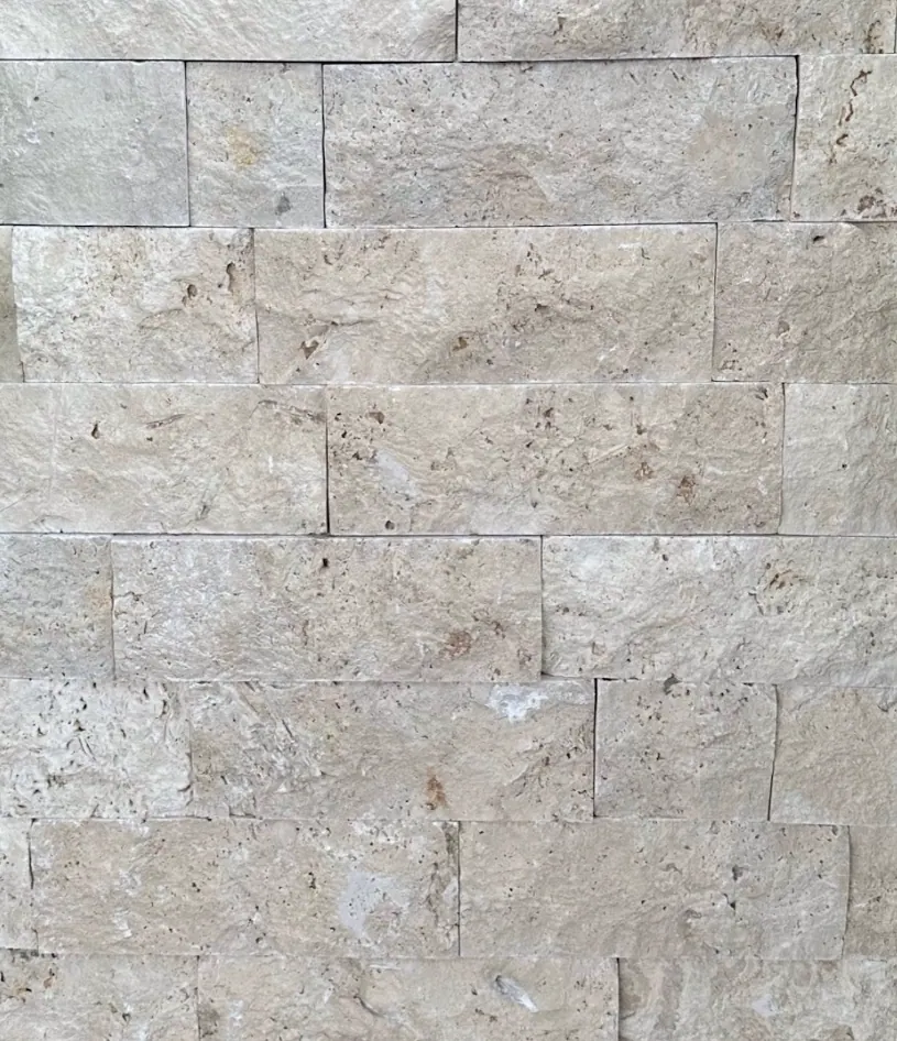 Revestimento Rockface Travertino Romano